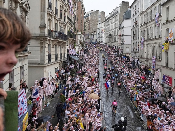 Párizs ismét dobog a Tour de France szívében