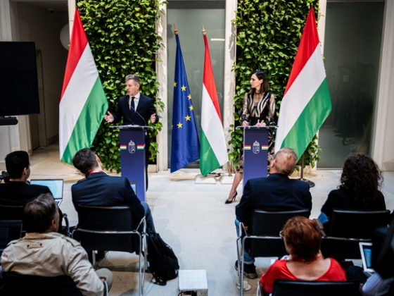 Magyar Péter új korszakot ígér a közvagyont érintő visszaéléseknél