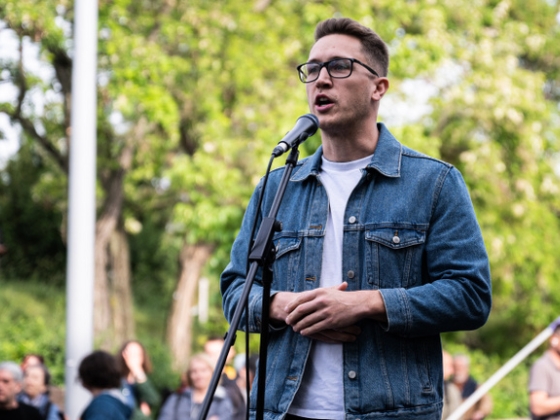Támogatást kér a Momentum volt frakcióvezetője a projektjéhez, elfogyott a pénze