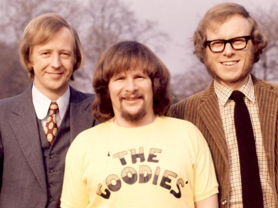85 éves korában elhunyt Bill Oddie tévéműsorvezető és komikus