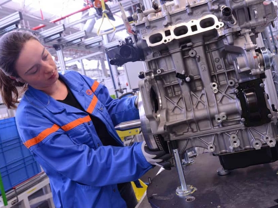 Innen jött az olajban lévő vezérműszíj is: Douvrin elbúcsúzik a belsőégésű motortól
