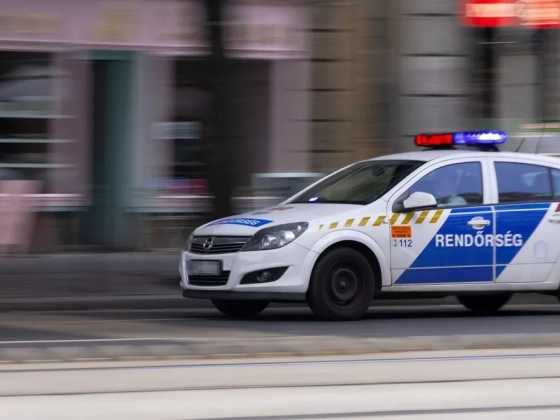 Lövöldözés volt Budapesten egy gyorsétterem parkolójában