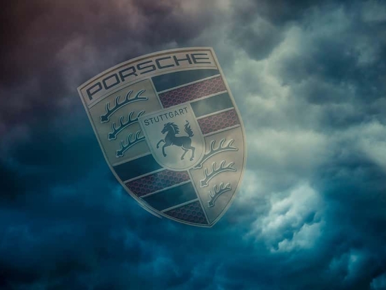 Állások, karácsonyi bónuszok, normál bérek, otthoni iroda: jelentős megtakarítások a Porschénél