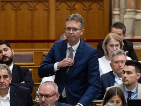A Bács-Kiskun megyei ügyészség megerősítette, hogy a Fidesz-frakciónál foglaltak le szervereket