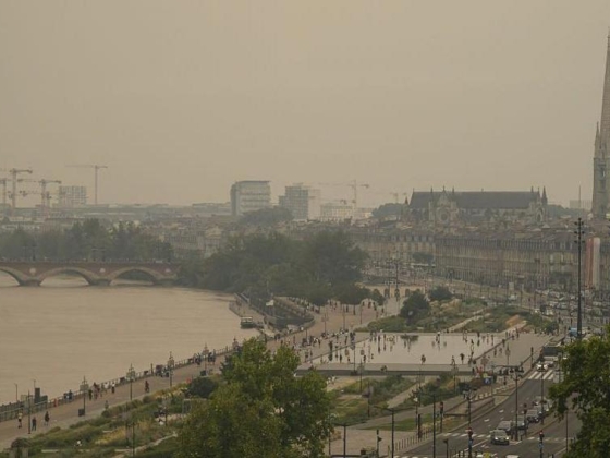 A francia és spanyol erdőtüzek szemtanúi „lángfalat”, félelmet és stresszt írnak le