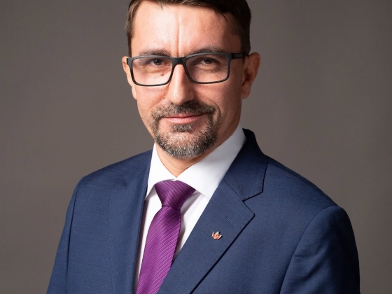 Átjátsszák egy RMDSZ-es politikusnak az anyaországi közpénzből létrehozott erdélyi Fidesz-médiát