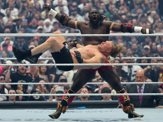 A WWE megerősíti a SummerSlam 2026 mérkőzéskártyáit szombaton és vasárnap