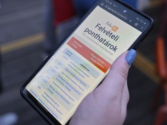 Mérnöki bravúr és jogi korrekció: így alakultak az idei felvételi ponthatárok tavalyhoz képest