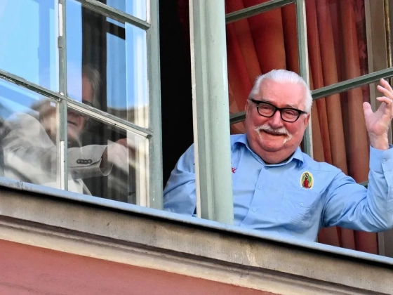 Lech Walesa Magyar Péternek: Már börtönbe csuktak valakit? Akkor dolgozzanak gyorsabban