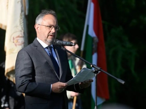 150 milliós kenőpénz elfogadásával gyanúsították meg Bús Balázst