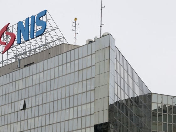 Folytatódik a végtelen történet a Mol-NIS-ügyletben: a szerbek megint Amerikához fordultak a működési engedély meghosszabbítása érdekében