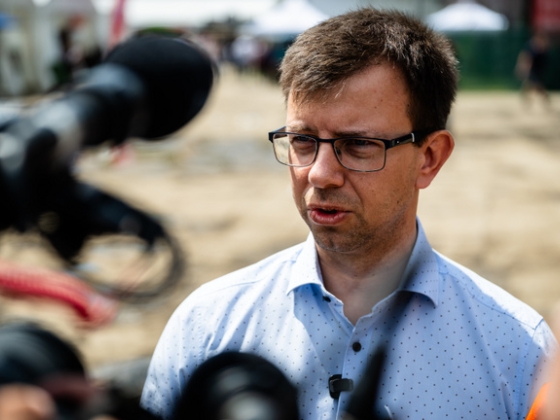 A Fidesz frakcióvezetője szerint a Tisza új erőszakszervezete bárkit megfigyelhet és tönkretehet