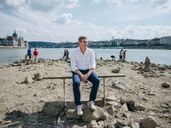 Külön vízdíj a medencéseknek? Karácsony Gergely kifakadt a Duna alacsony vízállásán