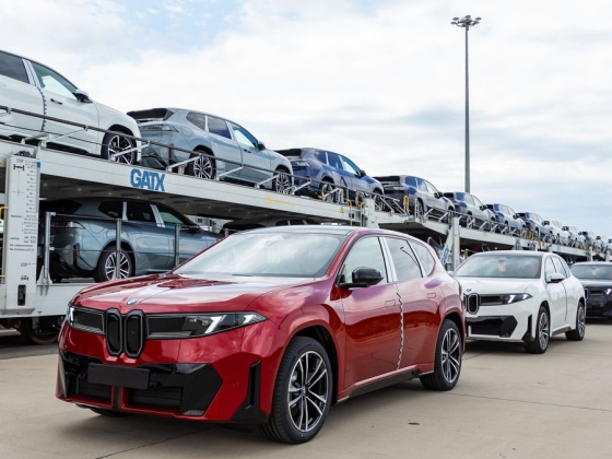 Világszerte sorban állnak a vevők az első debreceni BMW-ért