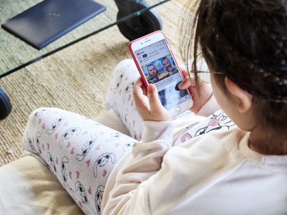 A telefonozás jelentősen rontja az általános iskolás gyerekek szövegértési képességeit