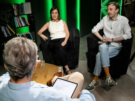Várja a könyves szakma, hogy mielőbb eltöröljék a fóliatörvényt