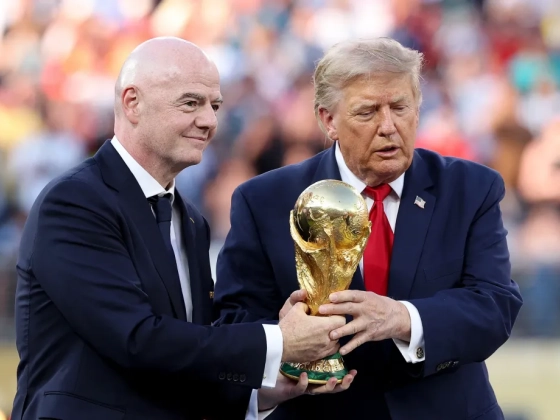 Gianni Infantino dollár milliárdokért kiárusítaná a futball-világbajnokságok kereskedelmi jogait
