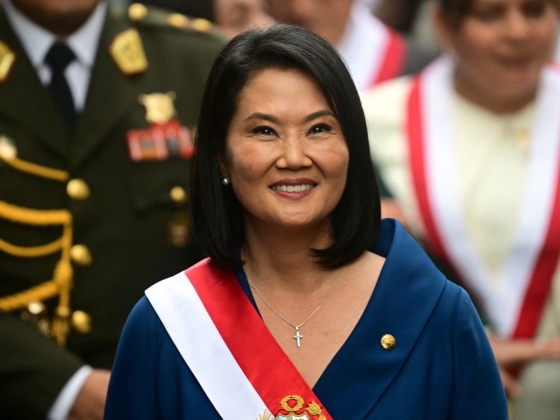Beiktatták Keiko Fujimorit, Peru első női elnökét