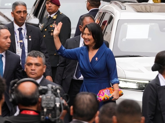 Keiko Fujimori hivatalba lép Peru elnökeként, és ígéretet tett arra, hogy véget vet az évtizedes instabilitásnak