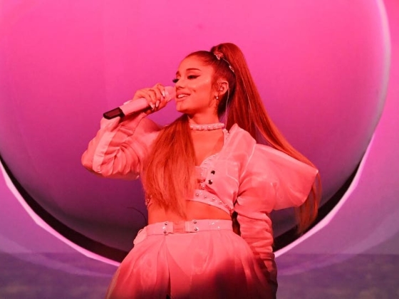 Ariana Grande legújabb albuma különleges nevezetességhez hozza vissza