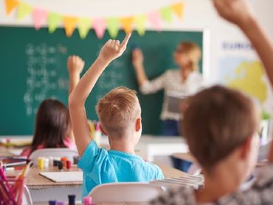 Riasztó adat érkezett: ennyi gyógypedagógus hiányzik a közoktatásból