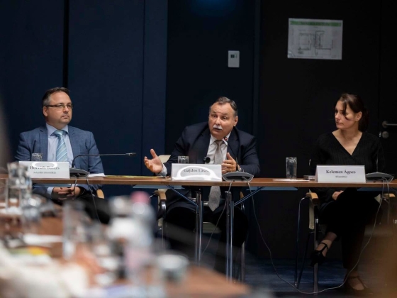 Gajdos László a minisztériumban fogadta a civil vízőrzőket, akikkel az előző kormány szóba sem állt