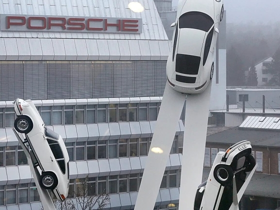 A Porsche profitja 34%-kal ugrott meg a kínai visszaesés és a csökkenő eladások ellenére