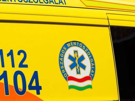 Újabb súlyos baleset történt: két gyerek esett hatalmasat egy elektromos rollerrel