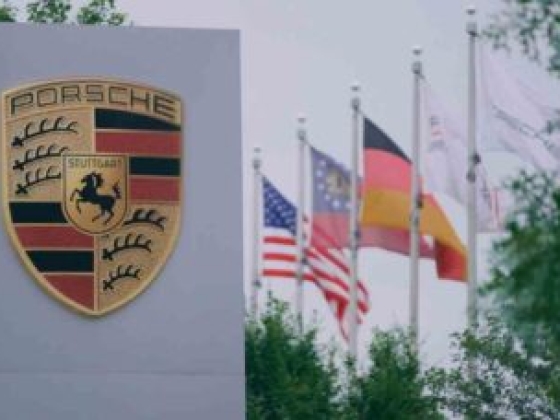 A Porsche 2035-ig további több mint 5 000 munkahely megszüntetését erősítette meg