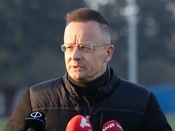 6,5 millió forintba került Szijjártó Péter egynapos katari szállása
