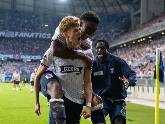 BL: saját közönsége előtt szórakozta el háromgólos előnyét a Lech Poznan, majd tizenegyesekkel kiesett