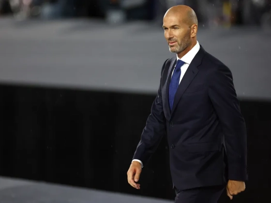 Sajtóhír: kimaxolják a lehetőségeket – Zinédine Zidane a legjobban fizetett francia kapitány lesz