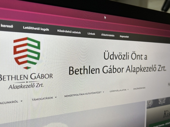 Közérdekű adatigényléséből derült ki, 250 millió forintot szórt ki az Orbán-kormány tengerentúli támogatásokra