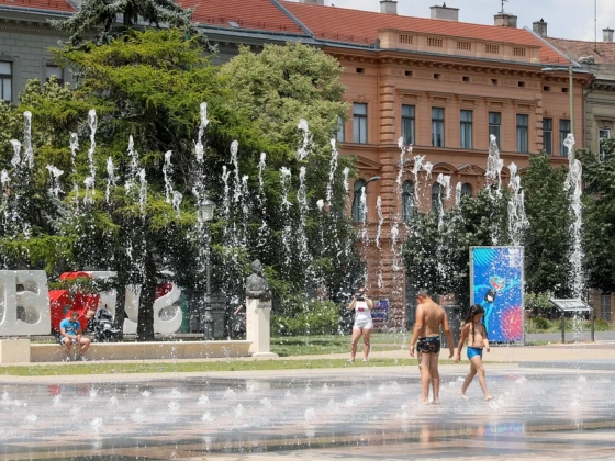Harmadfokú hőségriasztás lépett életbe – mutatjuk, meddig tart