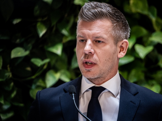 Magyar Péter kiakadt a Vadhajtások cikkén, kemény üzenetet küldött