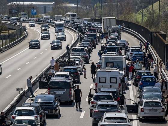 Túlterhelt a Gotthard-alagút augusztus 1-jétől: Hajtson máshova