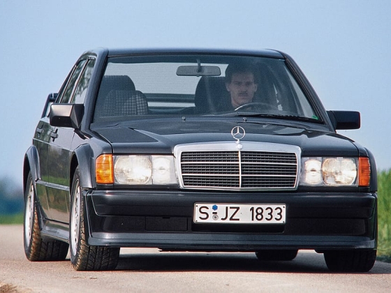Mercedes-Benz 190E 2,5-16 az eredeti tesztben: Ez a 190-es olyan drága, mint egy 560 SE