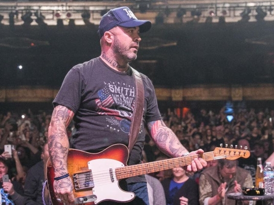 Aaron Lewis először hiányzik a fő albumok listájáról