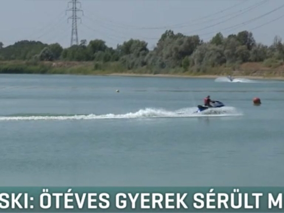 Koponyája sérült az ötéves kisfiúnak, aki a tízéves testvérével ütközött össze jetski-vel
