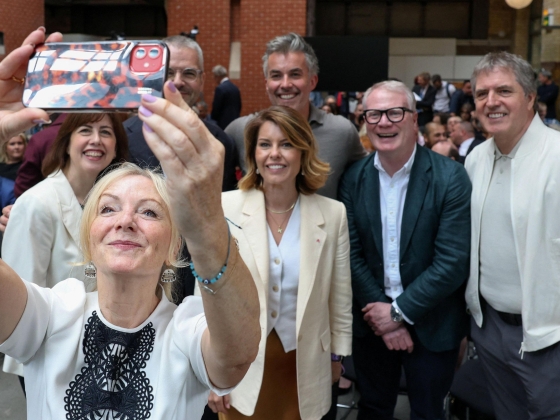 Andy Burnham, hogy részesedjék a regionális polgármestereknek a jövedelemadóból