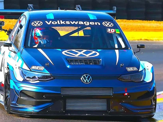 VW Mega Golf: Öthengeres és 1000 lóerős
