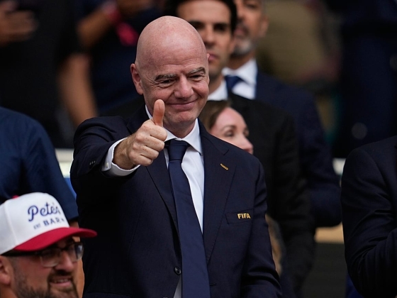 A FIFA ragaszkodik ahhoz, hogy az UEFA bojkottfenyegetés ellenére is folytatni fogja a magánbefektetői terv javaslatát