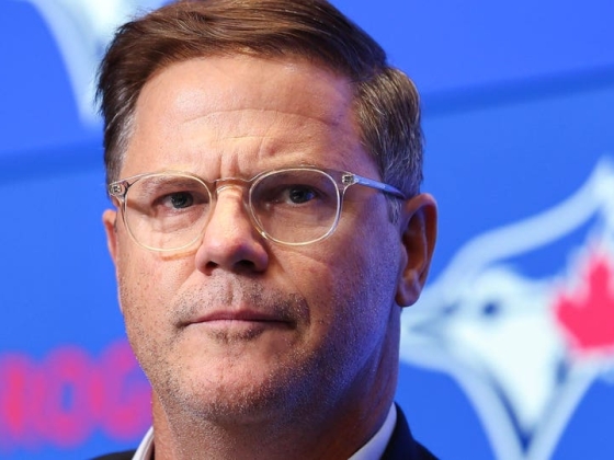 A Blue Jays röviddel a kereskedési határidő előtt megszakította a kapcsolatot a kiemelkedő mezőnyjátékossal