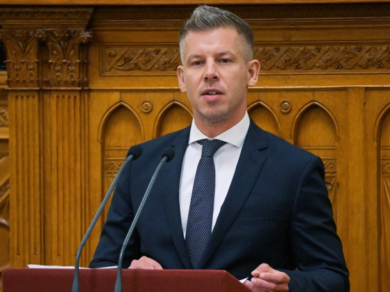 Tisza-kormány: leáll Paks, vízhiány sújtja Szentendrét