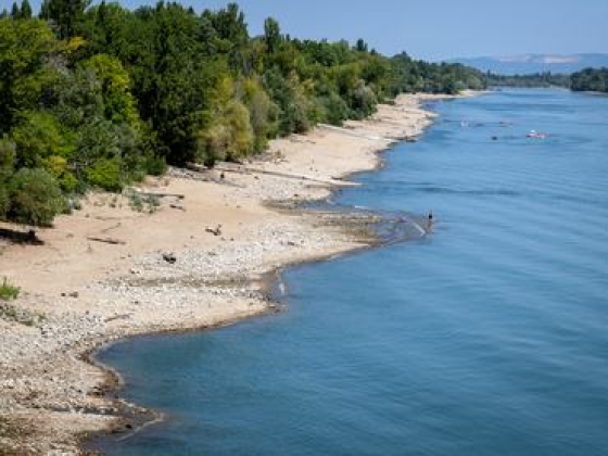 Életbe lépett a harmadfokú vízkorlátozás, kőkemény tilalmakat vezettek be 14 településen