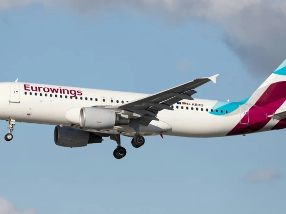 106 utassal a fedélzeten csapott villám az Eurowings repülőgépébe