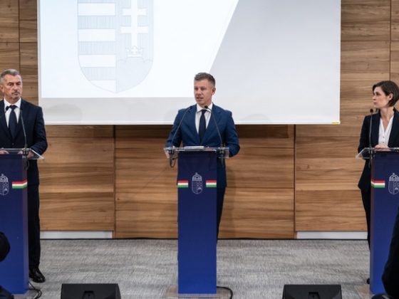 Magyar Péter tájékoztatót tart a Paksi Atomerőműben, rendkívüli intézkedések jönnek - Magyar Péter tájékoztatót tart a Paksi Atomerőműben, rendkívüli intézkedések jönnek