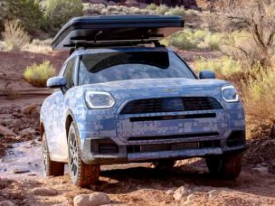 Az új MINI Countryman Edition terepjárós megjelenést kap