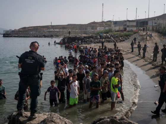 A legtöbb migráns, aki átkelt Ceutába, visszatért Marokkóba – a halottak száma 34-re emelkedik