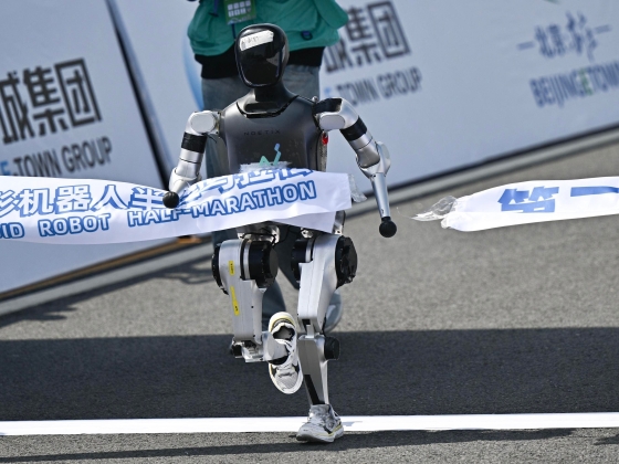 Amerika mesterséges intelligencia kereskedelmi háborúja a humanoid robotokra is kiterjed